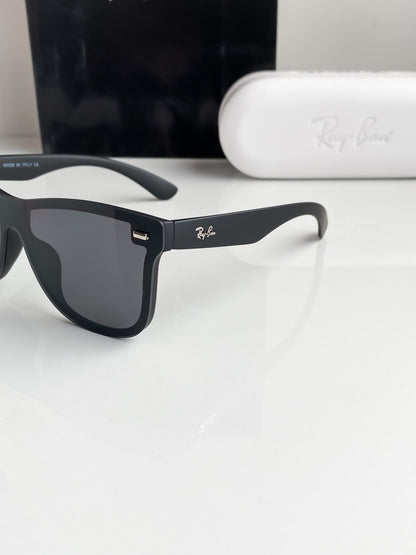 RAY-BAN New Addition Black & Black 650 Wayfarer Sunglass For Unisex