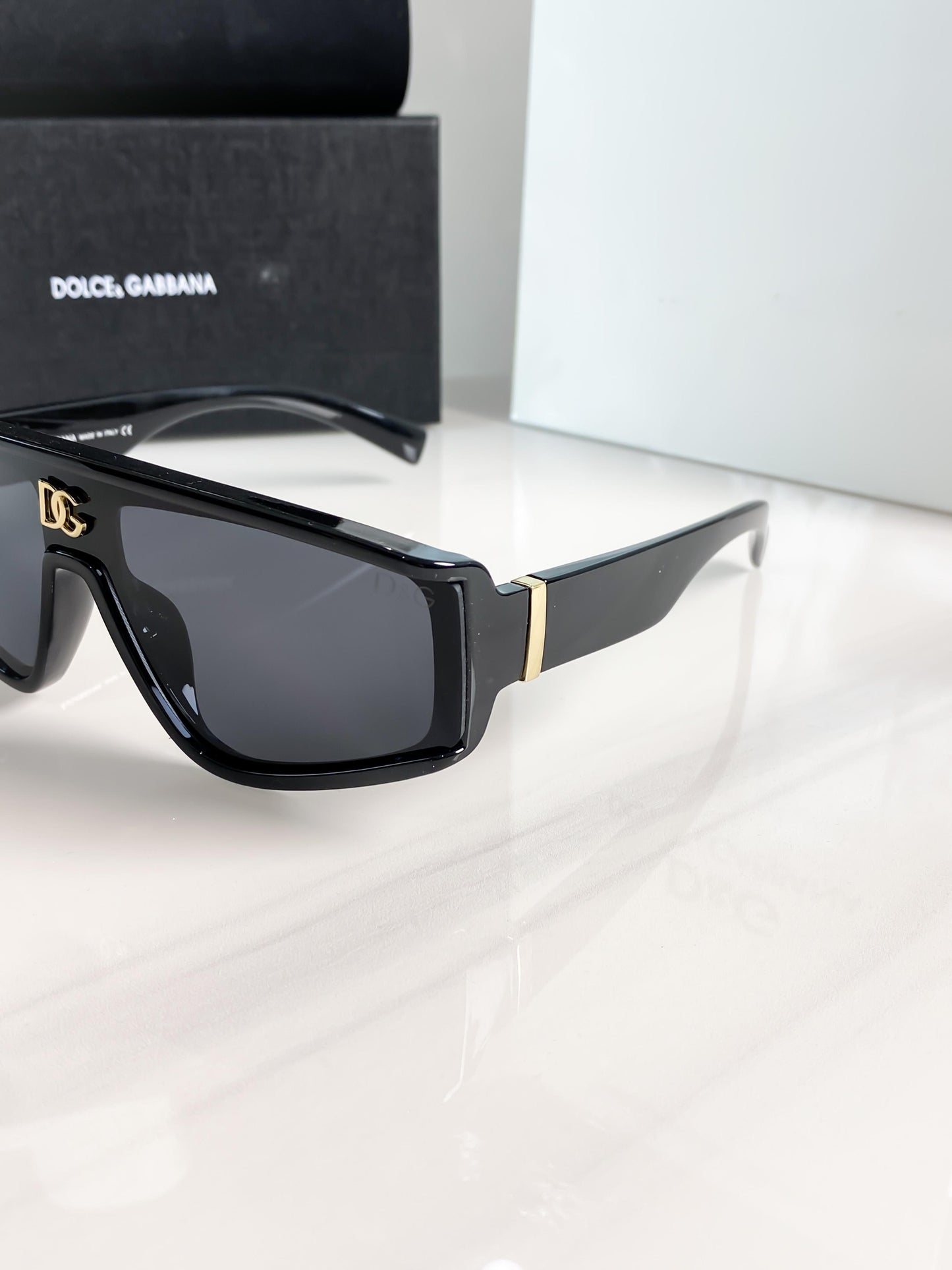 DG Luxury UV Protected Wayfarers